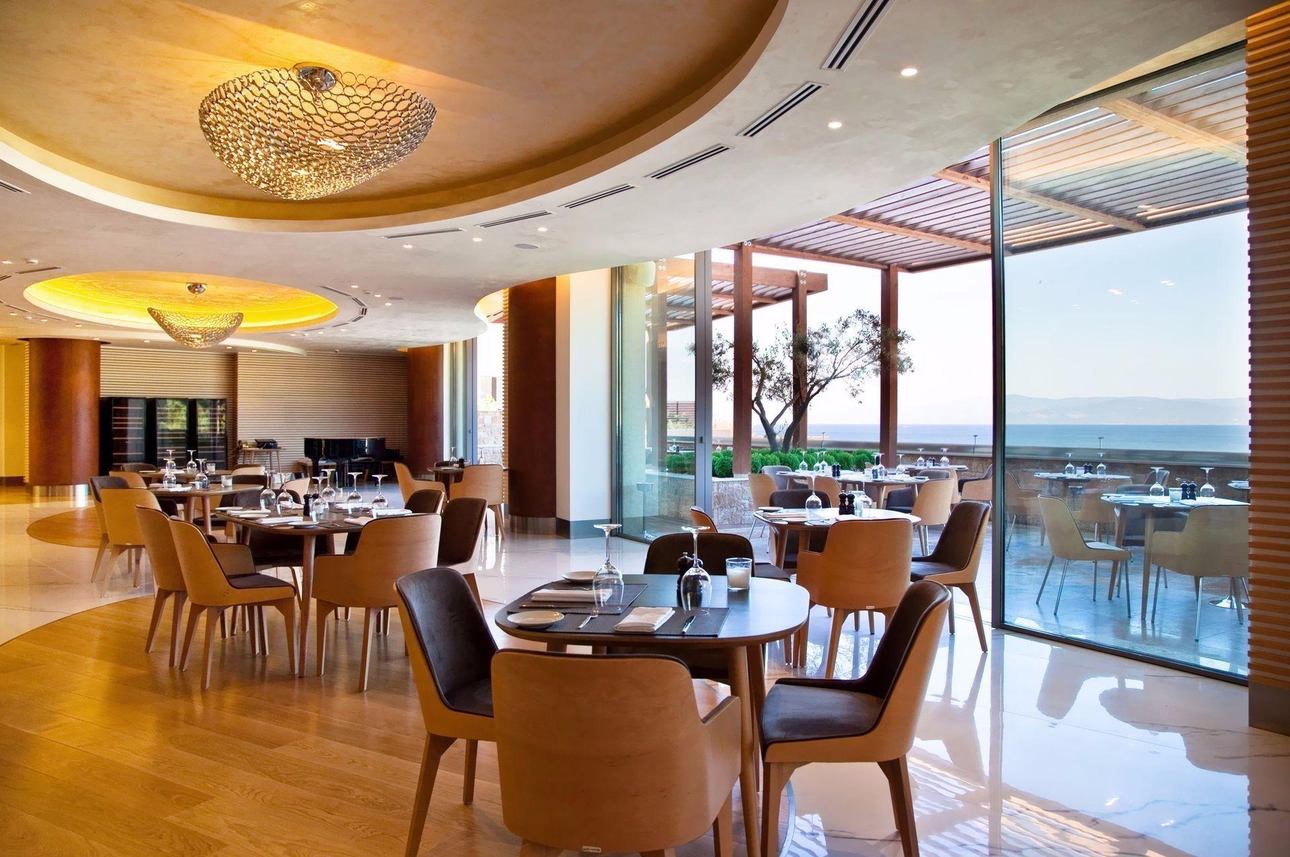 Restaurants/Cafes