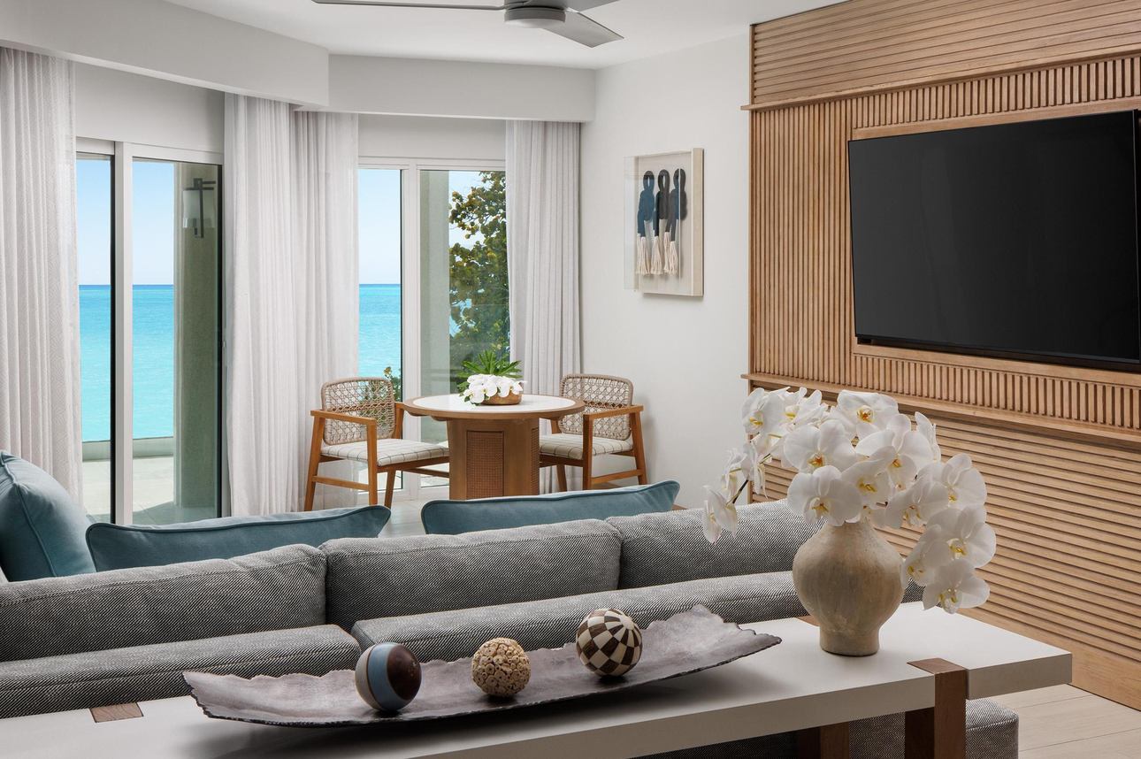 Sandals South Coast - Longbeach Beachfront One Bedroom Butler Suite with Balcony Tranquility Soaking Tub