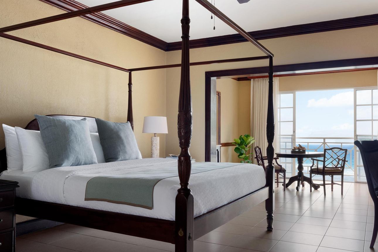 Sandals Royal Plantation - Royal Monarch Oceanfront Butler Suite