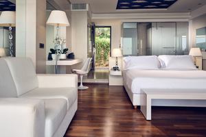 Lesante Blu - Honeymoon Sea View Suite with individual pool