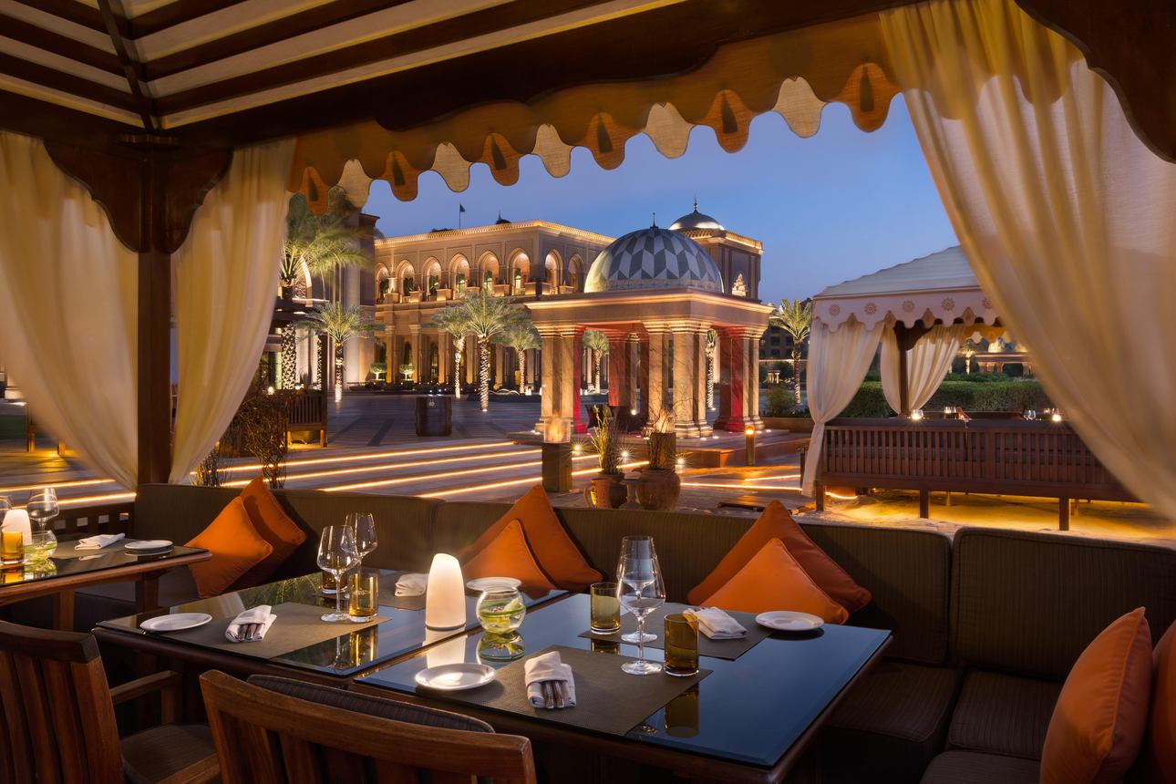 Restaurants/Cafes