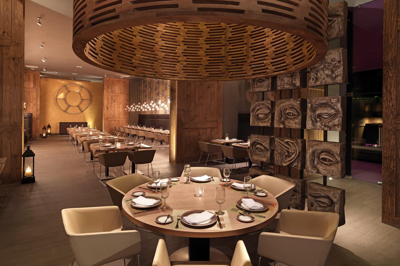 Restaurants/Cafes