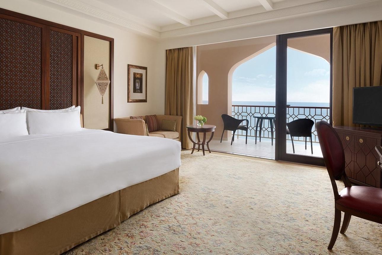 Shangri-La - Al Husn - Deluxe Kamer Zeezicht