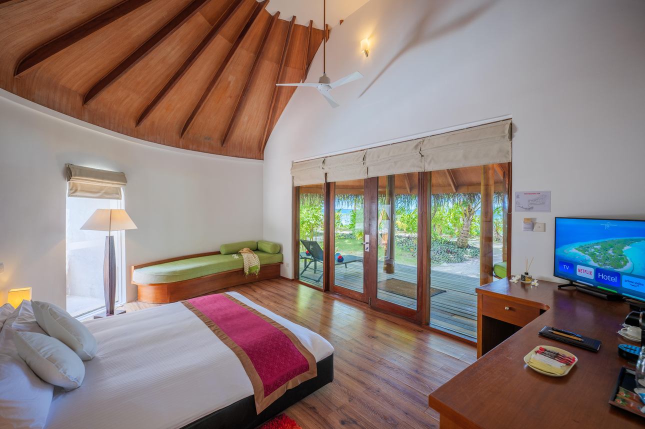 Kuramathi Maldives - Superior Beach Villa 