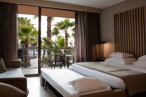 Vidamar Resort Hotel - Prestige Familiekamer Zwembadzicht - HP