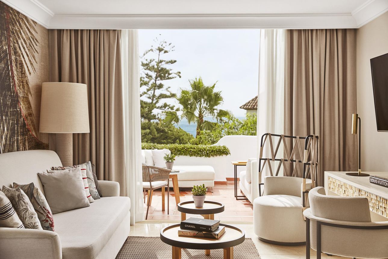 Puente Romano Marbella - Partial Sea View Deluxe Junior Suite 