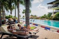 Lions Dive Beach Resort - Zwembad