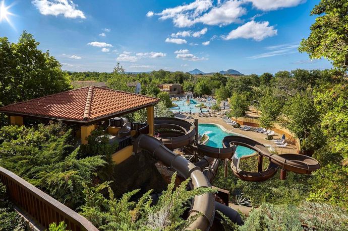 The Romanos, Costa Navarino - Kinderen