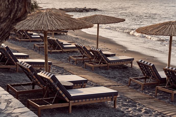 Numo Ierapetra Beach Resort, Curio Collection by Hilton - Strand