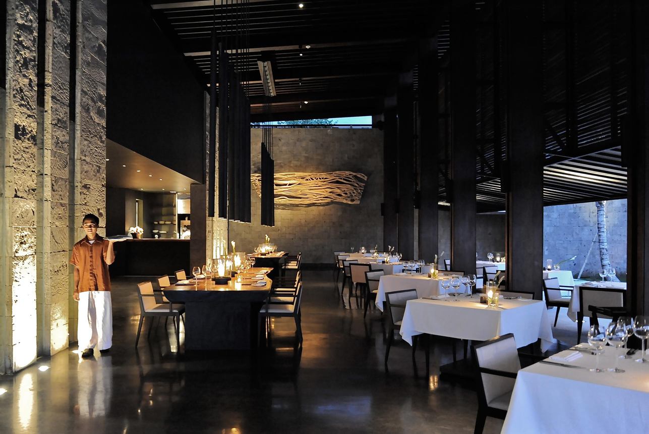 Restaurants/Cafes