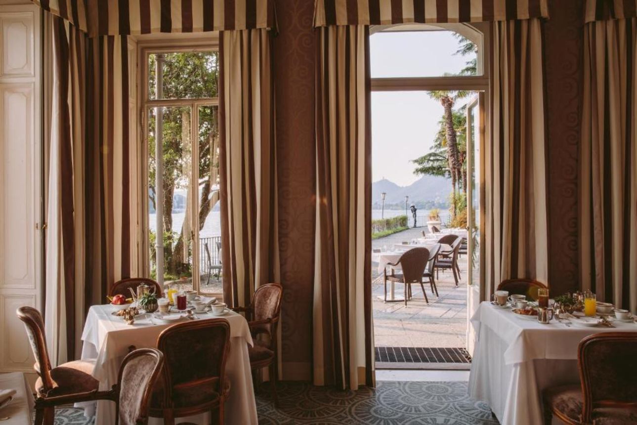 Restaurants/Cafes