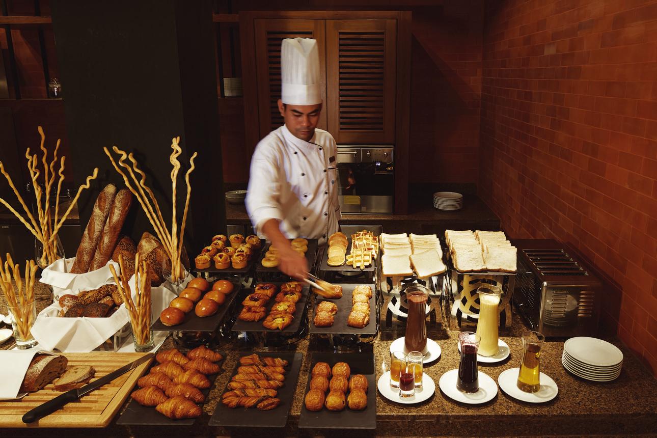 Restaurants/Cafes