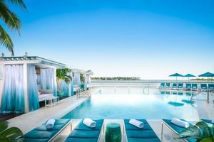 Ocean Key Resort & Spa - Zwembad