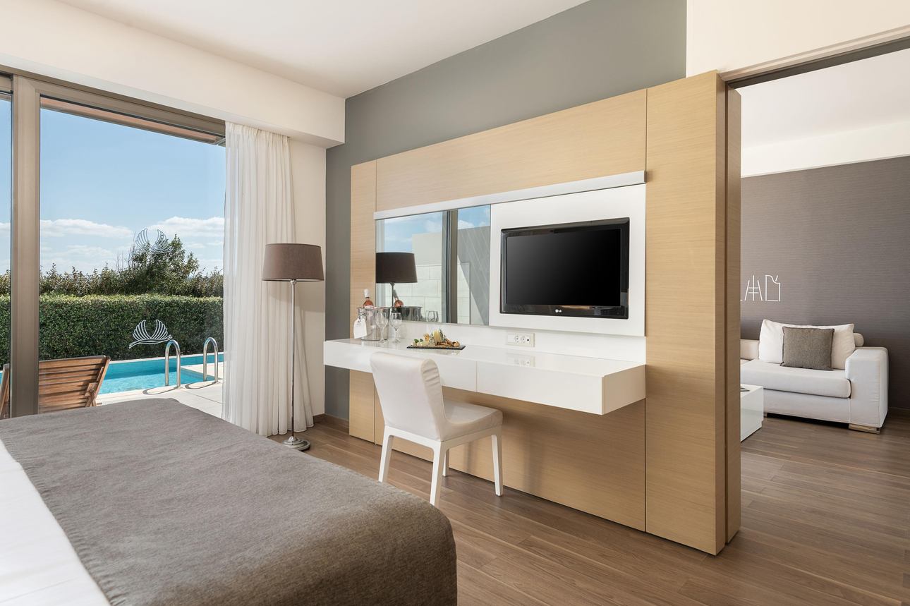 Avra Imperial - Deluxe Suite met privézwembad