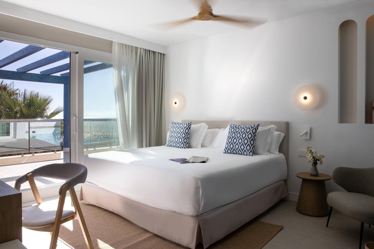 METT Hotel & Beach Resort Marbella Estepona - SeaScape Suite Private Pool