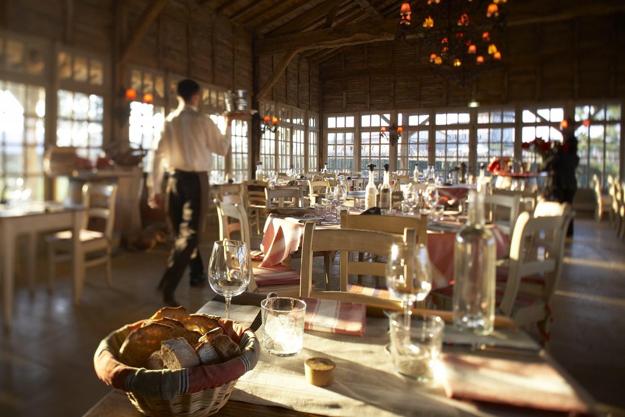 Restaurants/Cafes