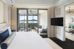 St. Regis Suite