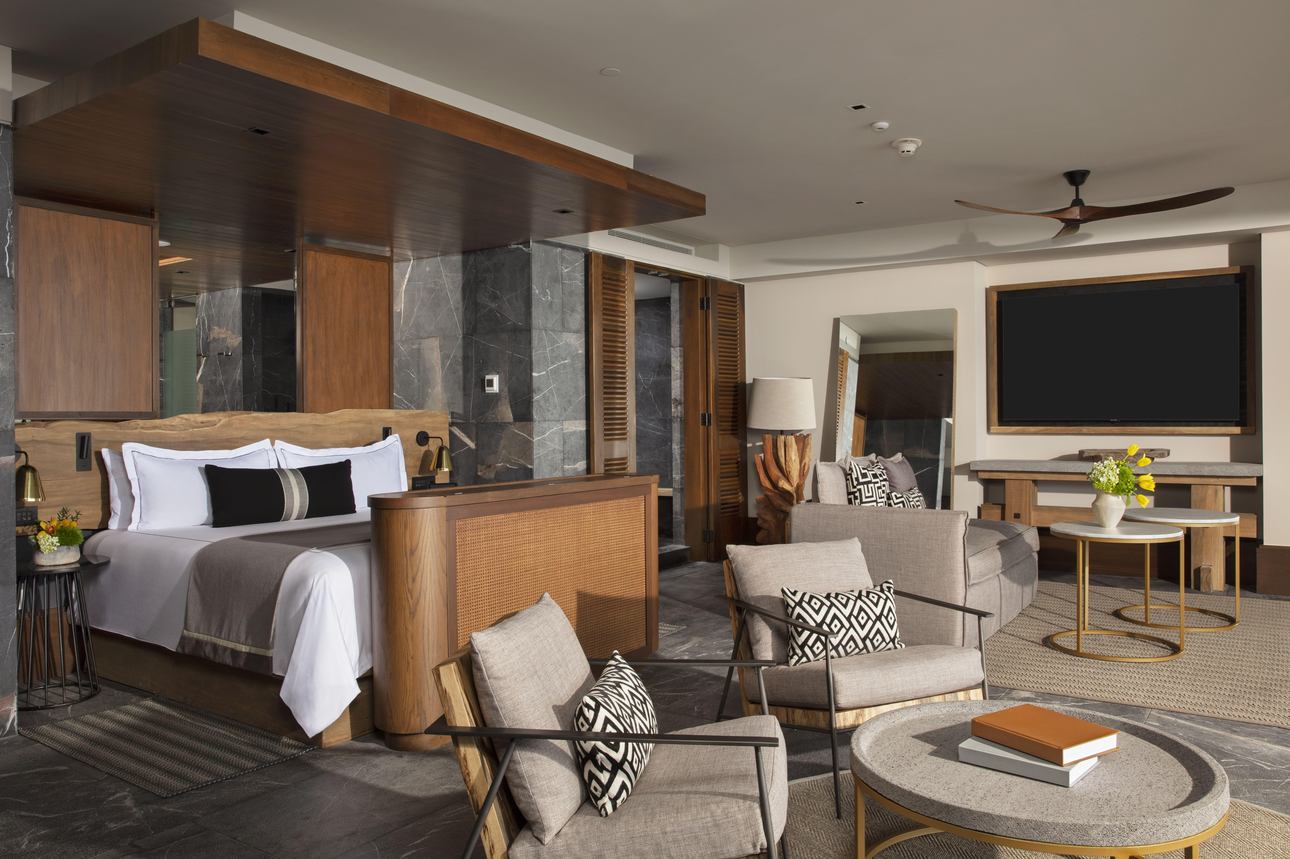 Impression Moxché by Secrets - Oceanfront Master Suite 