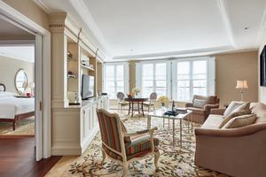 Park Hyatt Saigon - Lam Son Suite