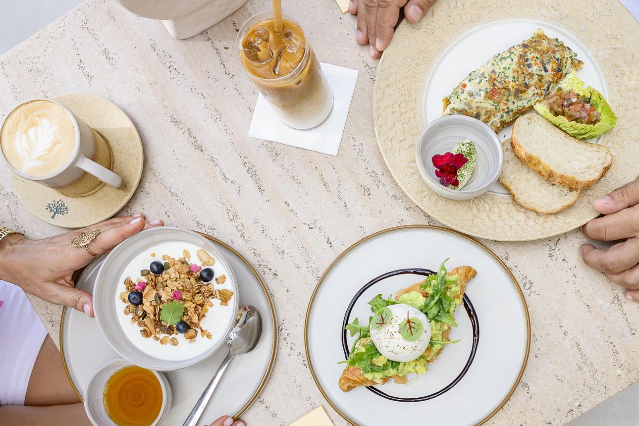 Restaurants/Cafes