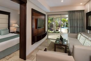 The Reserve One Bedroom Suite Swim Up