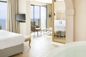 MarBella Nido - Deluxe Suite Jacuzzi