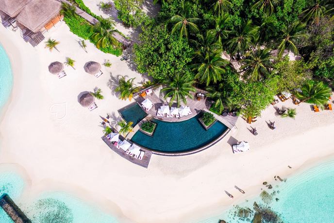 Constance Moofushi Resort - Algemeen