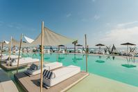 Blue Carpet Luxury Suites - Zwembad