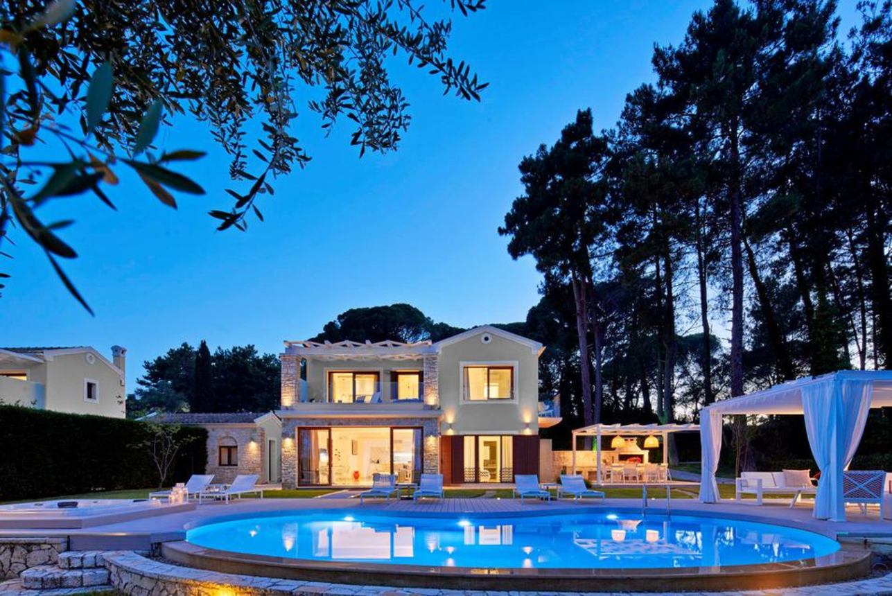 Ikos Dassia - 3-bedroom Beachfront Deluxe Villa with private pool