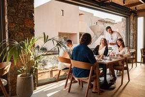 Venus Suites - Restaurants/Cafes
