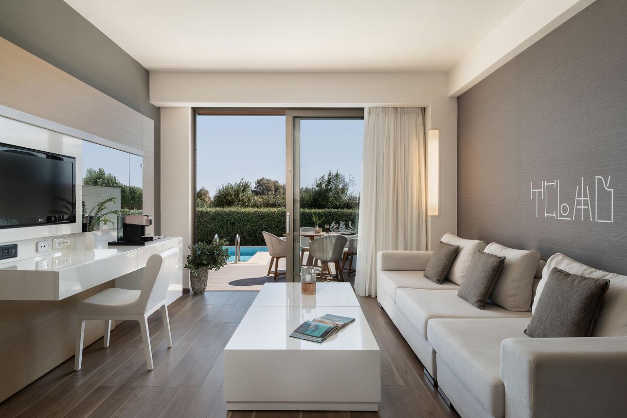Avra Imperial - Deluxe Suite met privézwembad