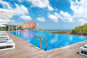 Renaissance Bali Uluwatu Resort  - Zwembad