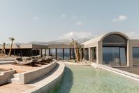 Acro Suites - Zwembad