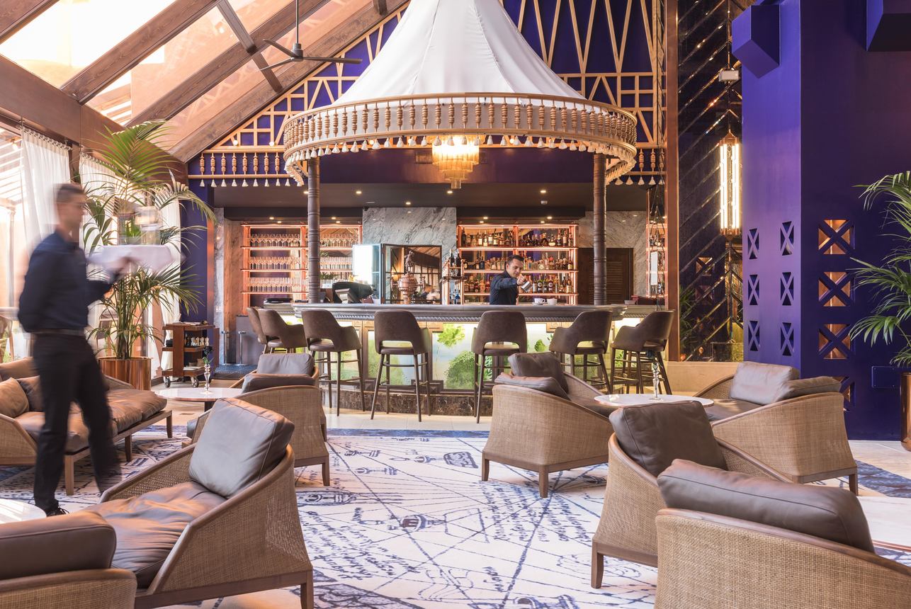 Restaurants/Cafes