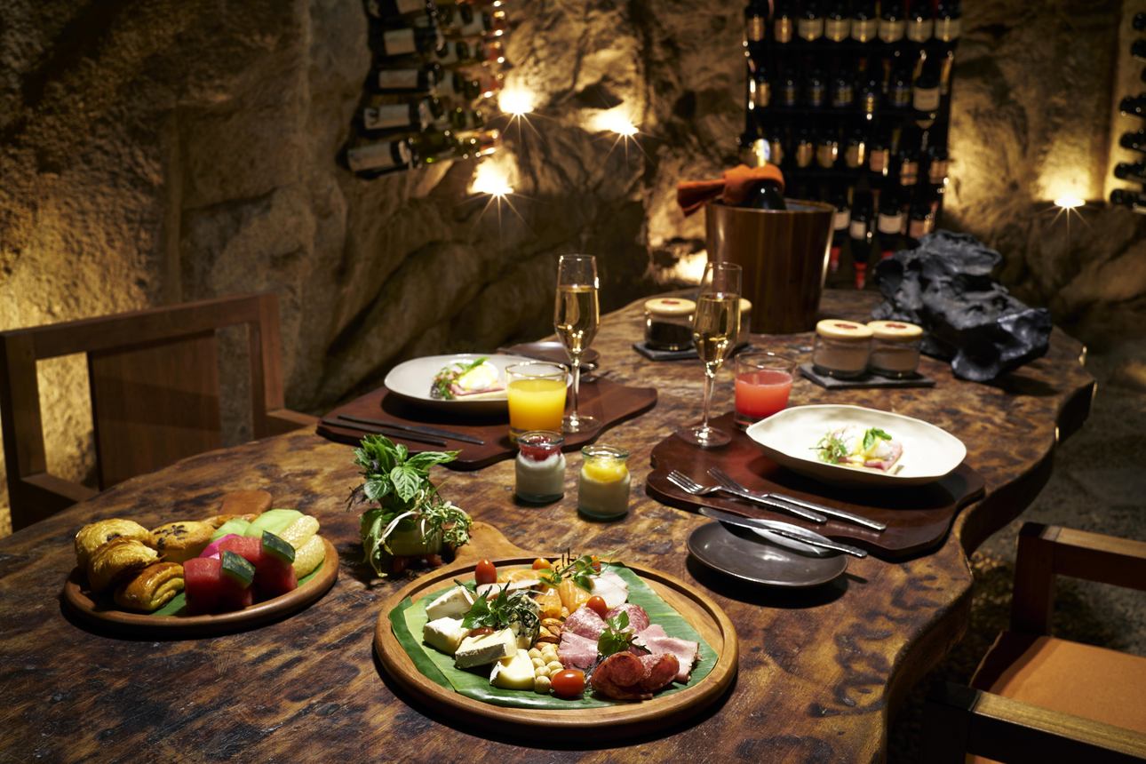 Restaurants/Cafes