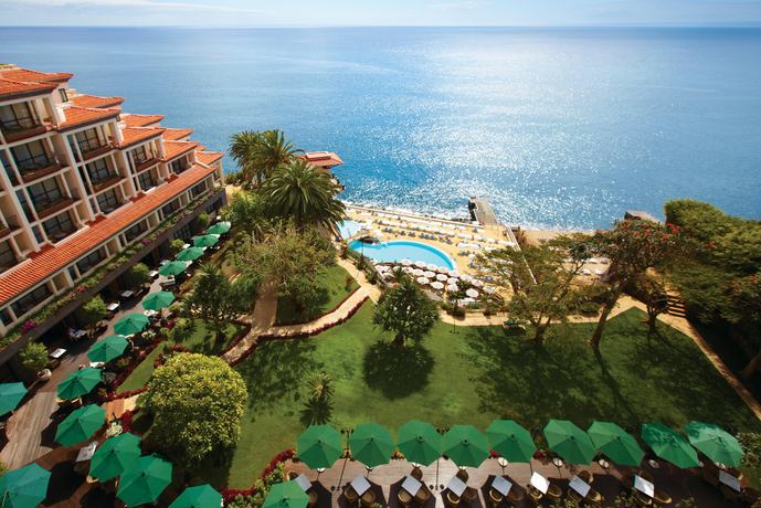 The Cliff Bay - Algemeen