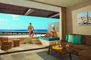 Dreams Playa Mujeres Golf & Spa Resort - Preferred Club Junior Suite Swim-Out