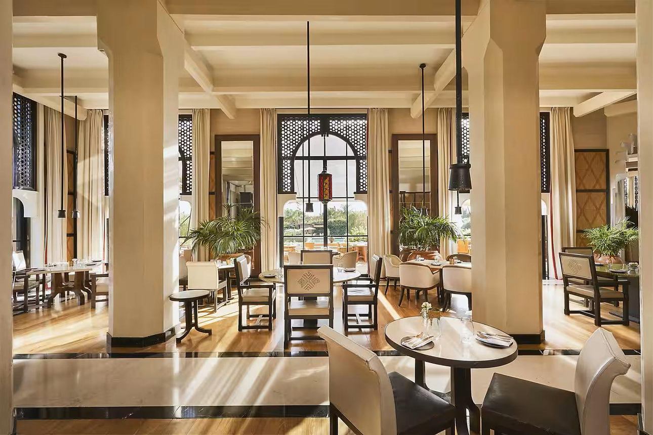 Restaurants/Cafes