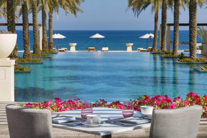 Al Bustan Palace, a Ritz-Carlton Hotel - Restaurants/Cafes