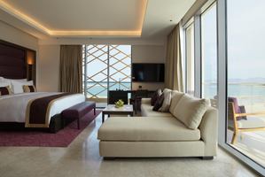 Kempinski Hotel Muscat - Grand Deluxe Kamer Zeezicht