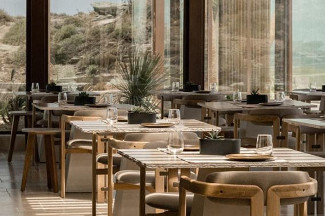 Restaurants/Cafes