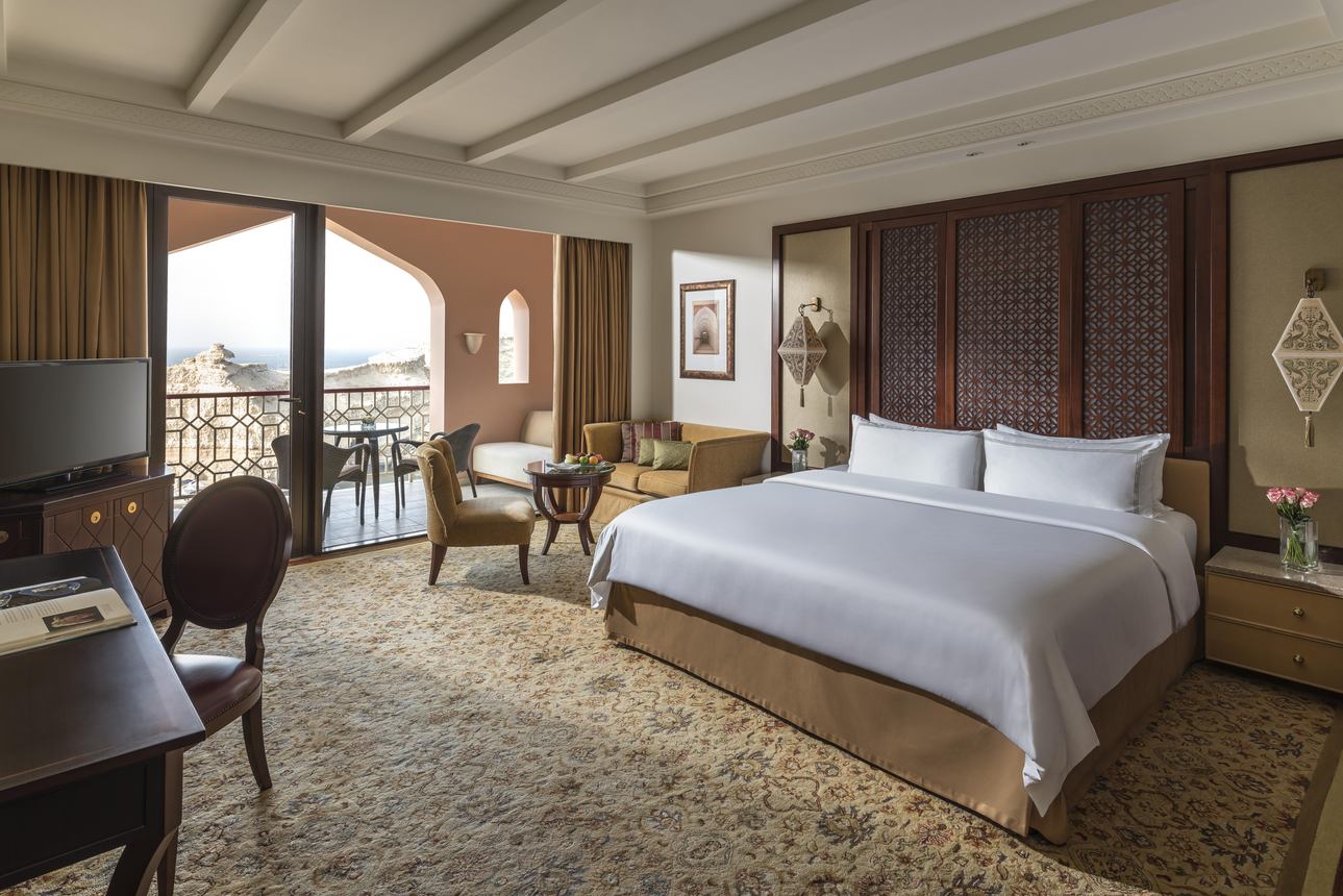 Shangri-La - Al Husn - Deluxe Kamer Zwembadzicht