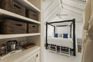 Round Hill Hotel & Villas - 