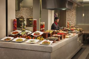 Movenpick Hotel Hanoi - Restaurants/Cafes