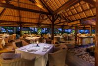 The Oberoi Beach Resort - Restaurants/Cafes