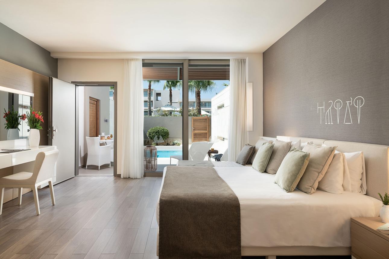 Avra Imperial - Junior Suite met privézwembad
