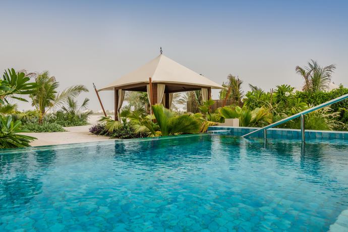 The Ritz-Carlton Al Hamra Beach - Zwembad