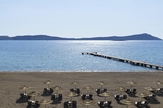 W Costa Navarino - Strand