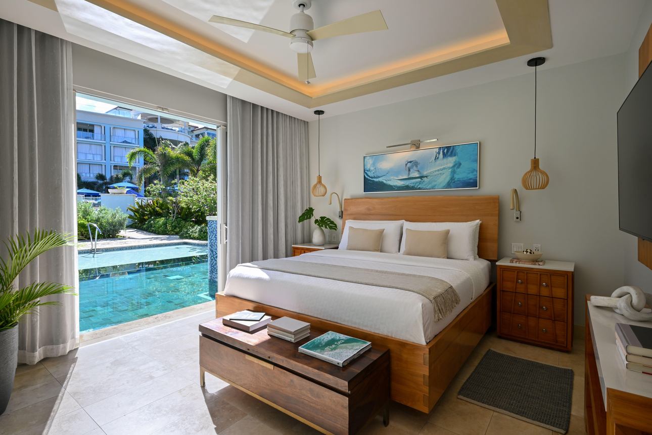 Sandals Royal Barbados - Royal Seaside Swim-up Club Level Ultra Suite with Patio Tranquility Soaking Tub