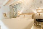 Blue Carpet Luxury Suites - Duplex Suite 